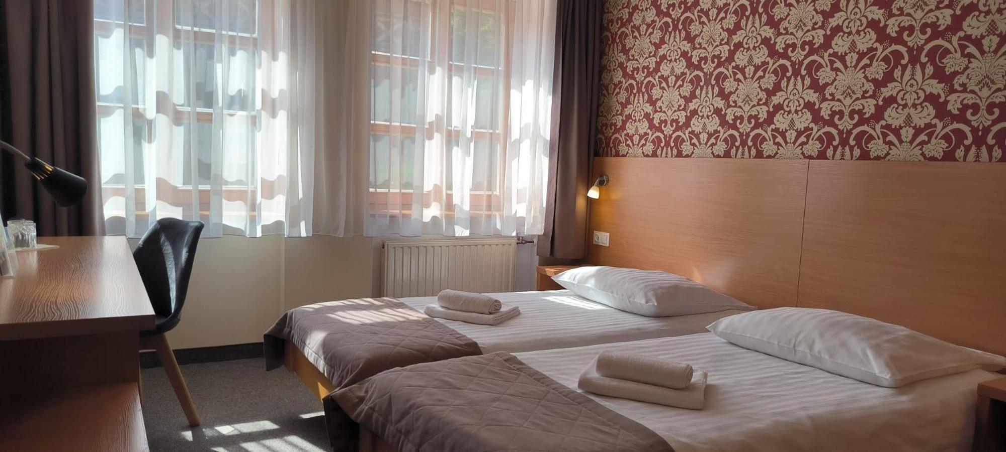 Hotell Fero Lux 2*